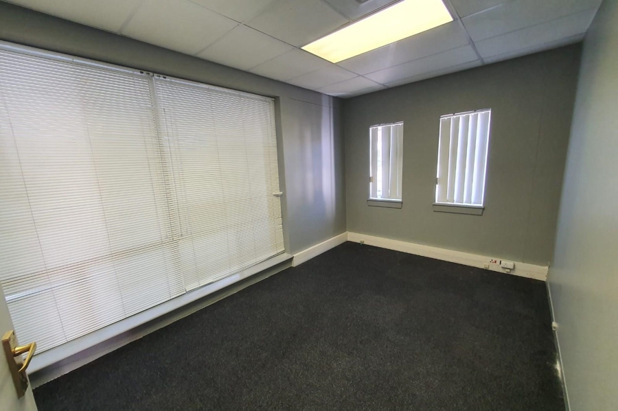 To Let commercial Property for Rent in Newton Park Eastern Cape